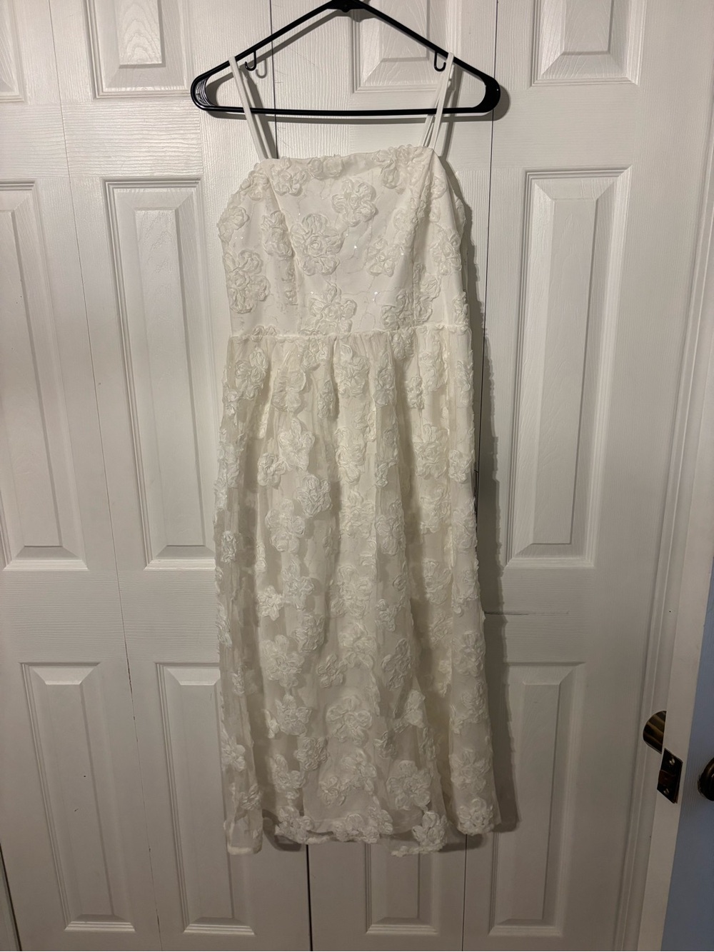 Lulu's Ivory Floral Lace Spaghetti-Strap Midi Dress